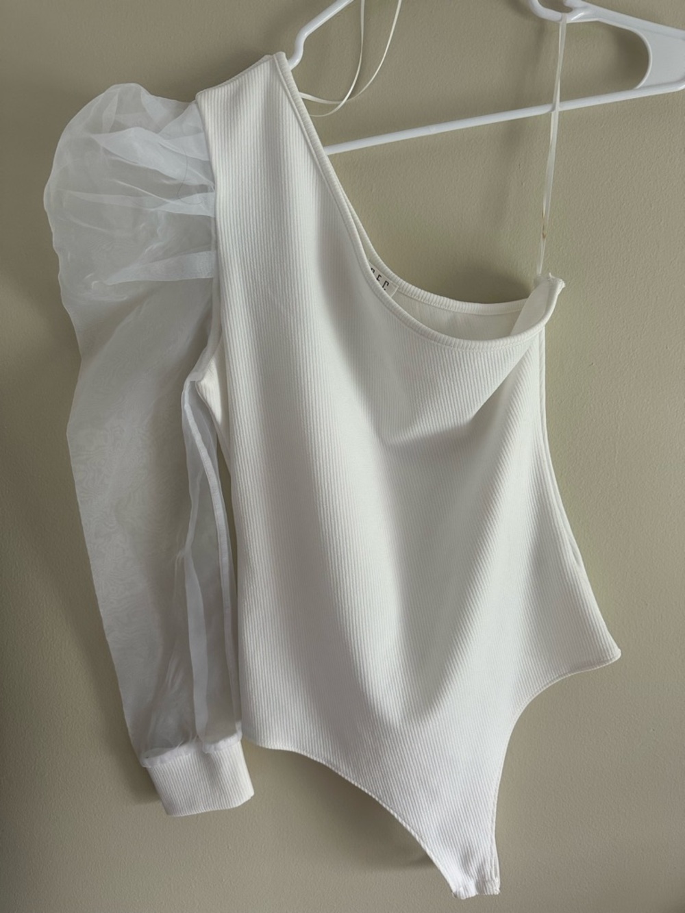 Asymmetric White One-Shoulder Bodysuit with Puff Sleeve